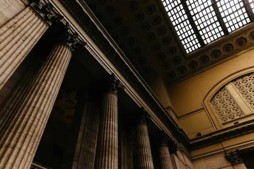 How to Choose the Right Defamation Lawyer For Your Case: What to Look For Featured Image