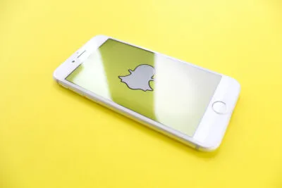 What to Do If Someone is Blackmailing You on Snapchat featured image